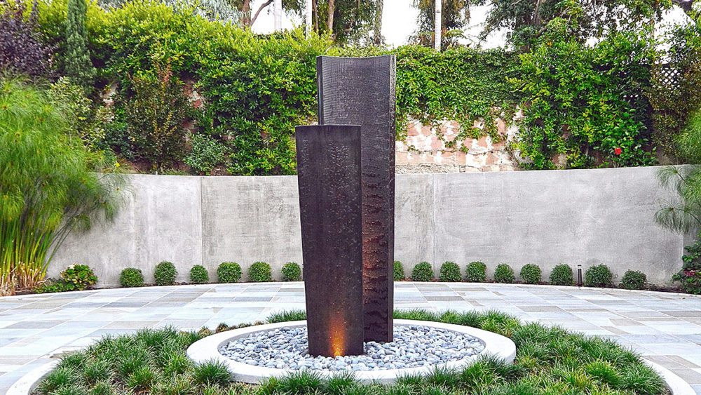 H2O lady Sculpture